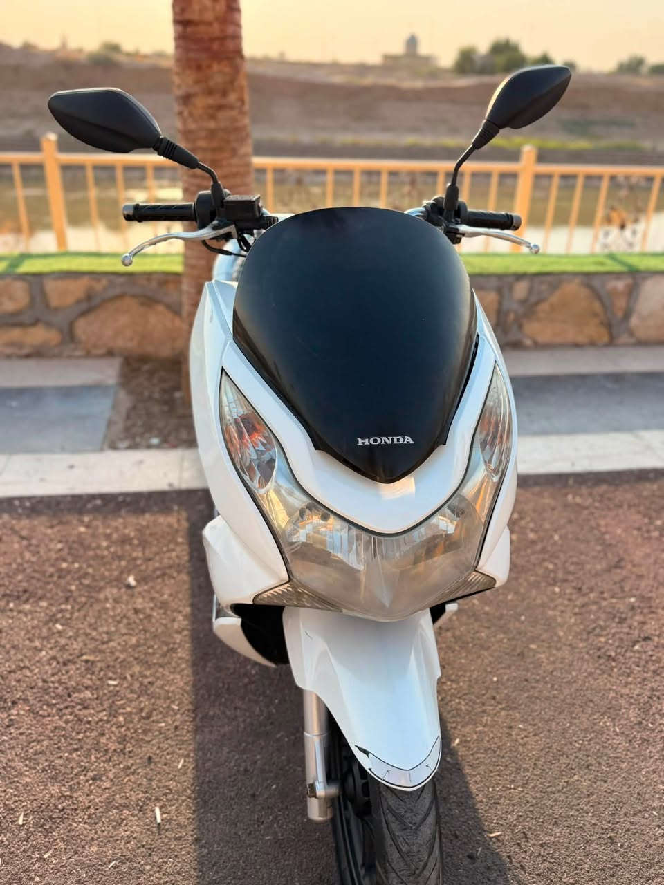 السلام عليكم Pcx  2016
لون ابيض مكينه 150 

مال رمبه جديد كلش. شخط مابيه

جاهزه ومابيه اي نقص 

السعر  _  13 $

عنوان _ ديالى بعقوبه الكورنيش 

متواجد ع نت

هـ / ***********
