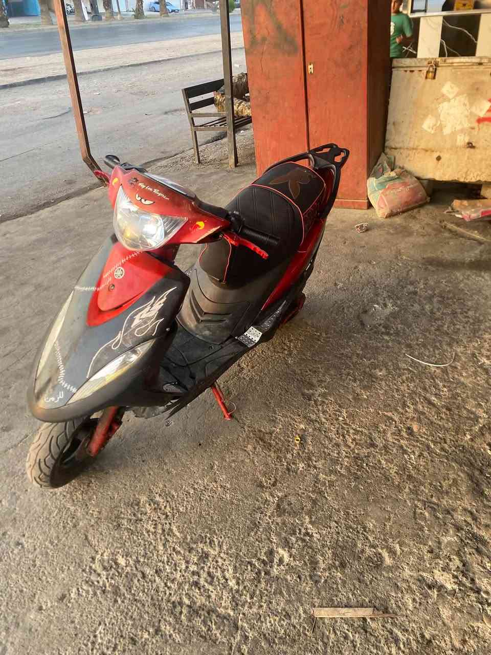 للبيع ماكس عدله نضافه كدام العين سلف شغال ***********السعر٥٠٠وبي مجال
