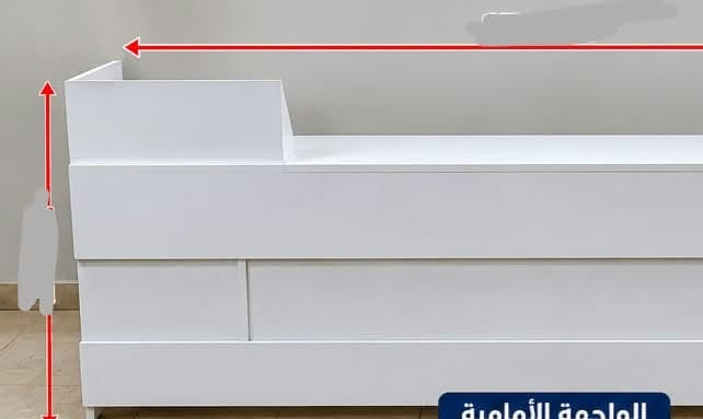 ميز استقبال • أبيض • ٣م