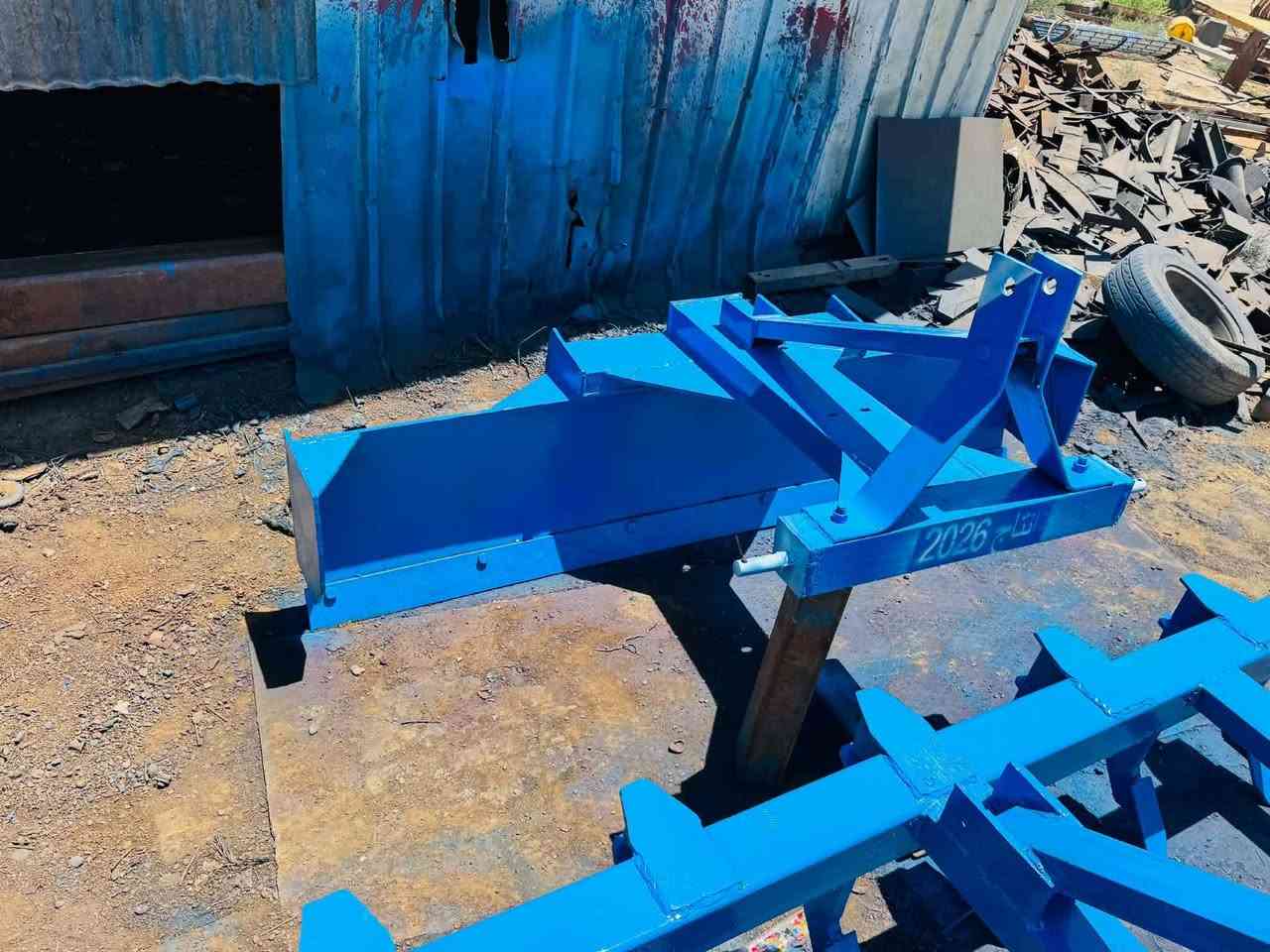للبيع معدلان ثابت العرض مترتين سجينه گريدر متوفر جميع الأحجام داخل معمل وحداده النعيمي للمعدات الزراعيه بأدارة عبادي النعيمي المكان بغداد المحموديه سريع الدولي الجسر الرابع السعر اتصل وبيك خير وتدلل اسعار تنافسيه 

توصيل جميع محافظات العراق ✈️ 
***********
***********
