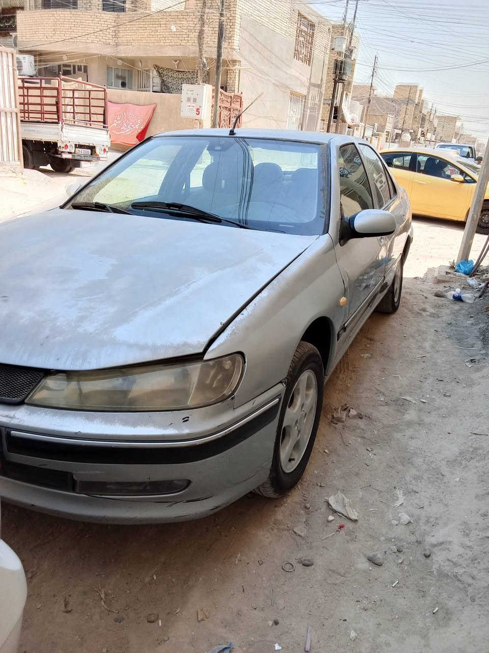 بيجو 406 كلهه بلاديه لاضربه ولاصبغ ولا تبديل 
موديل 2001 سعرهه 30 بيهاا مجال قليل مكانهه بغداد 
***********
