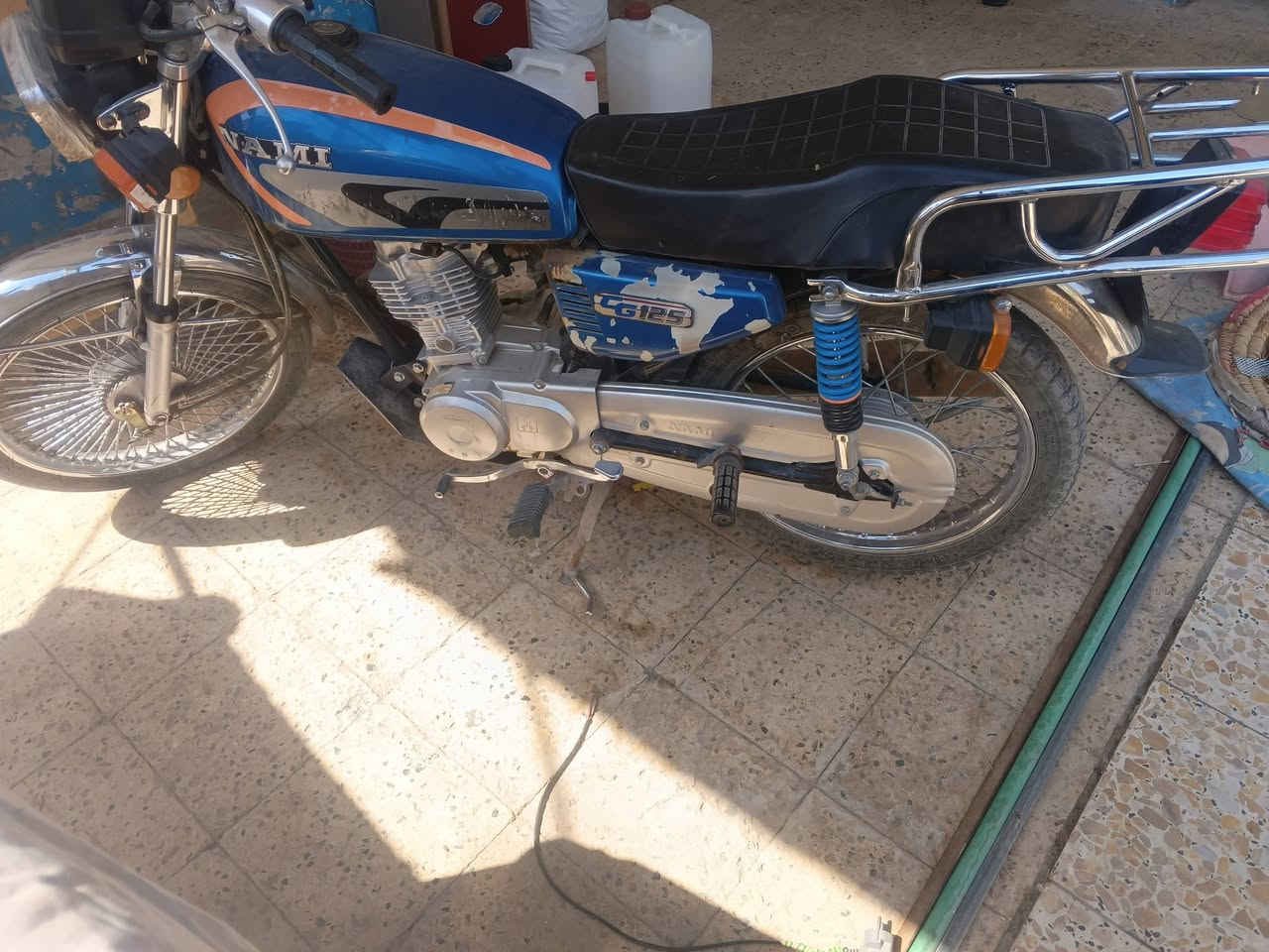 نامه موديل ٢٠ دراجه نضيفه كلشي ما مفتوح بيه كهربائيات كلها شغاله 
ملاحضه( اوراقها ضايعه على مكاتبه نمشي)
سعر٤٠٠ وبيها مجال 
للتواصل ***********
