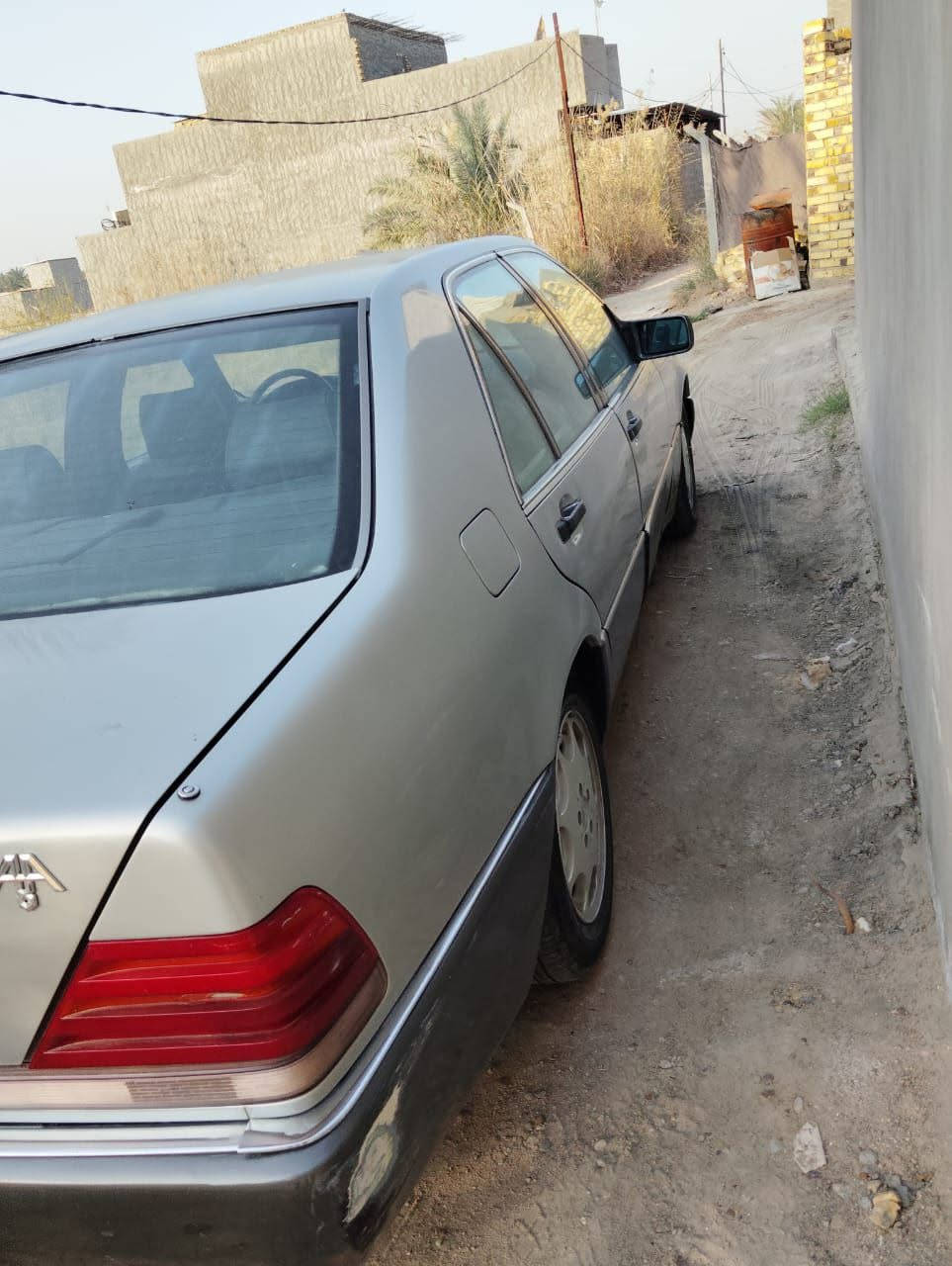 للبيع السعر 40 وبيها مجال 
شبح 92 باب قصير
مواصفات شبح معروفة 
سيارة جاهزة  
كير محرك كفالة تايرات جديدة 
مابيها أي حادث 
لبيع السعر 40 وبيها مجال رقم بغداد 
مكان السيارة الحلة تحويل مباشر 
للتواصل 
***********
***********
