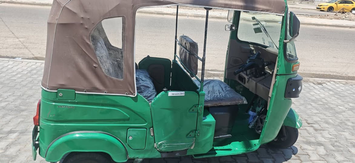 سلام عليكم تكتك ٢٢ شهر ١٢ كنر مكينه نضيفه برغي ما مفتوح بيها كشر واضح كدامك بلفيدو بس هاذ البارد وطايح صبغ شوي مكاني بغداد الحسينيه رايده ب ٩ و ٨٠٠ رقمي بي وتساب ***********
