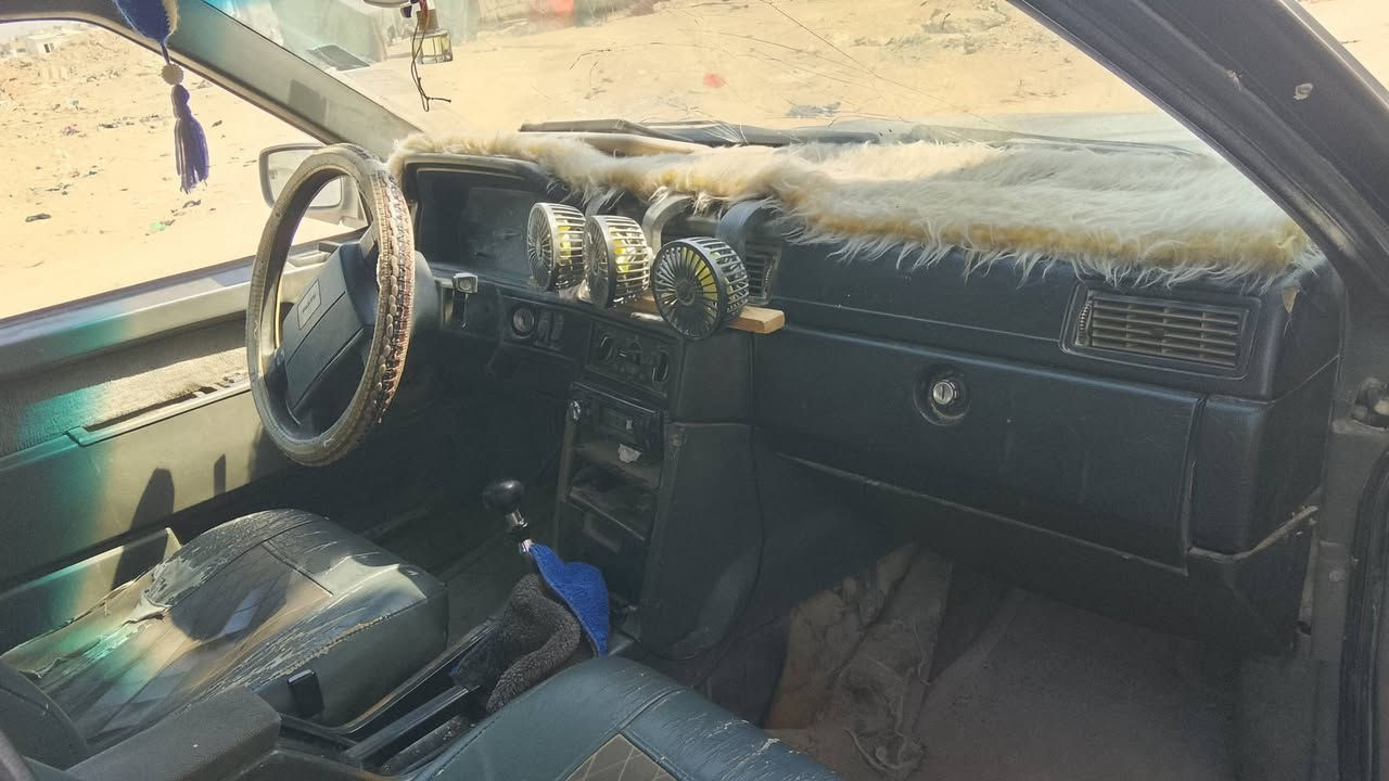 سلام عليكم سيارة فالفو 740
للبيع باسمي السنوية ل2029 مداور ثاني يوم 
باتري جديد 
حدادية صدر كلها جدد زوج تايرات جدد 
غرفتها نضيفة دشبول كصه جديد مال 940
تبريد يشتغل وسلف جديد 

عوزها بس واشر قبق ولفلت 
زيارة مال عمل وتفتر بيها وين متريد 

السعر 32
الرقم للتواصل 
***********

