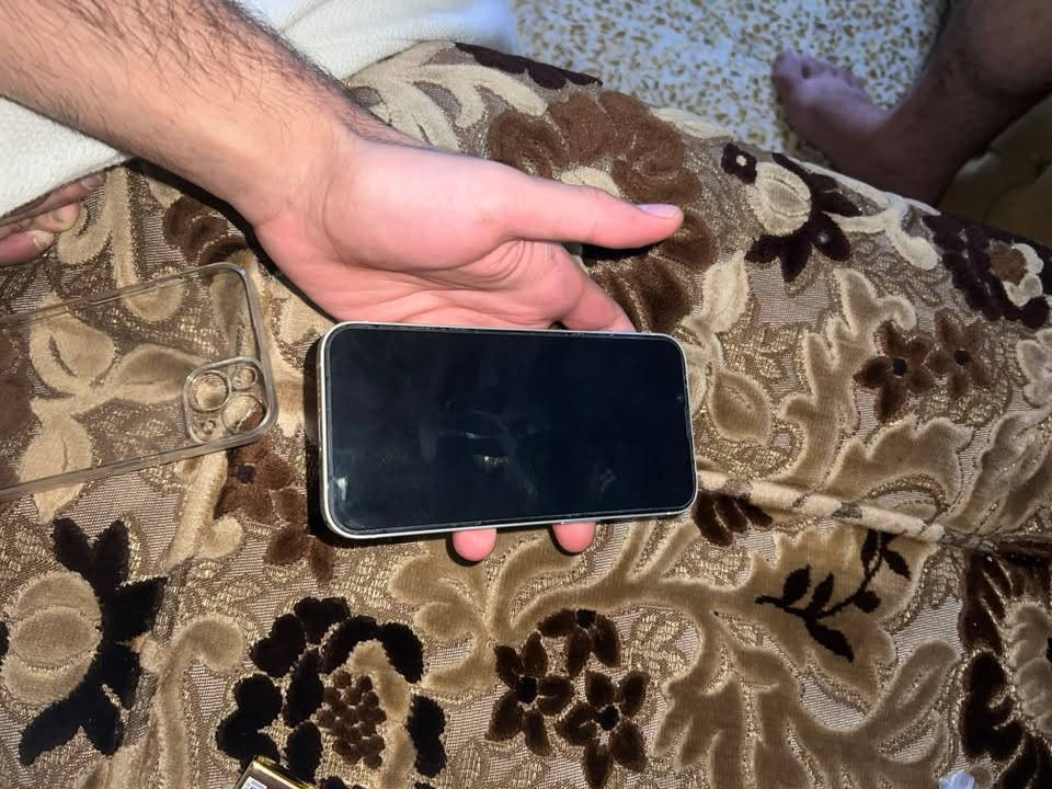 ايفون 13عادي
ذاكره ١٢٨

بطاريه مصعد حاسبه ١٠٠

الجهاز ما مفتوح وتر بروڤ 

دبل سيمكرت  

كامرات دمعه سماعات كلها شغال فيس ايدي شغال الجهاز ما بي إي خلل ابداً كله شغال

الجهاز نضيف بمعنى الكلمه جلخ مابي وين ماتحب افحص ضد المي وين ما يعجبك روح افحص مراوس ويا 14 برو مو برو ماكس او ١٣ برو 

السعر 470وبي مجال شي قليل 

 ***********
