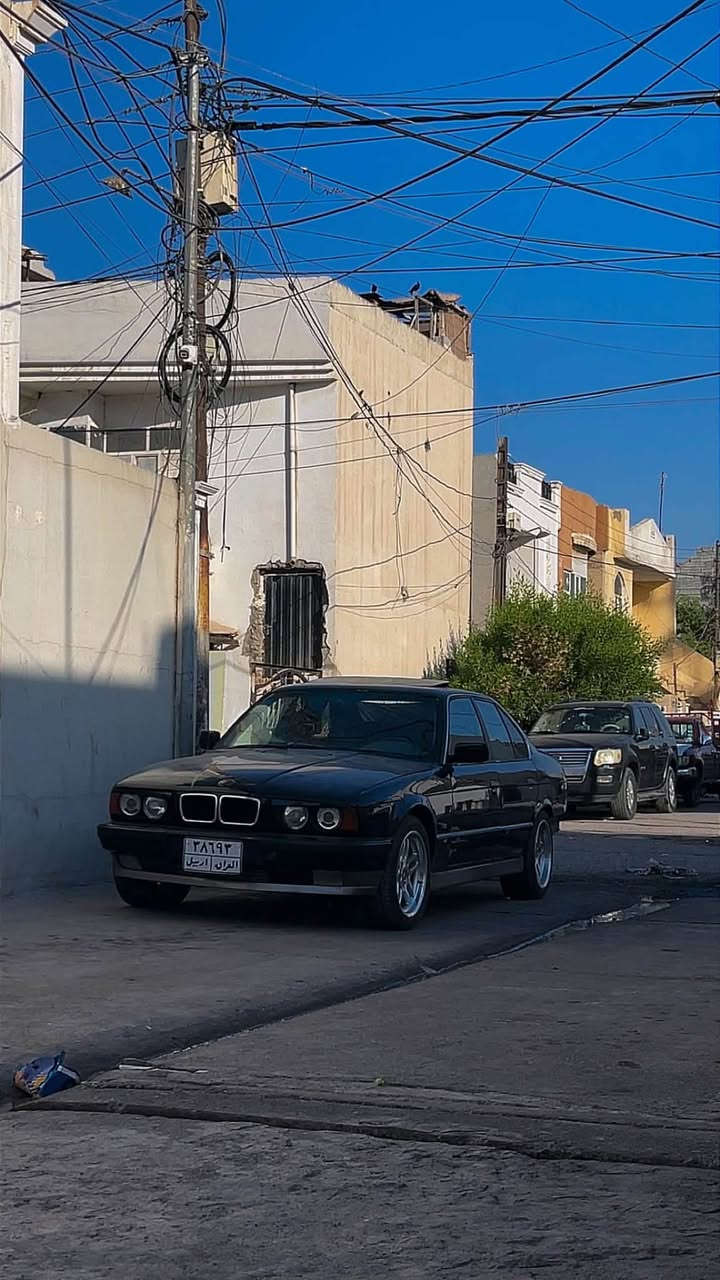 بي ام ٥٢٥ • موديل ١٩٩٣ • فول مواصفات