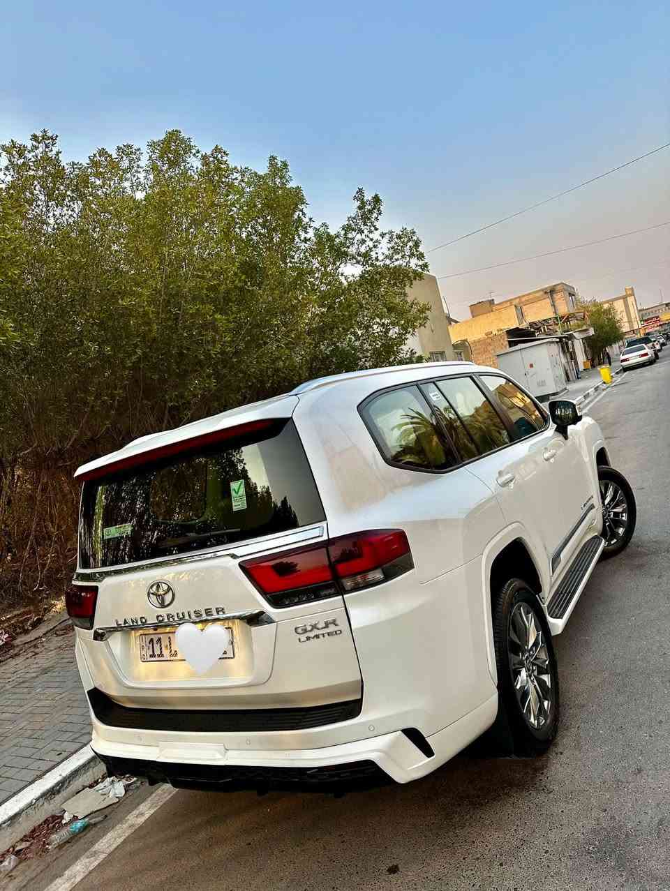 TOYOTA Land cruiser 2024 Limetd
‏31KM📦

🔻ارخص سعر بكل العراق 

((685)).   بيه بس رصعه زغيره بالجاملغ واضحه بالصور 

‏ GX.R  ليمتدد 

‏‎سنة الصنع: 2024

‏‎بريم السياره المرغوب 

كل غراض بلادي موجود

٥ كاميرا 

ماشيه 31الف  كم 

‏‎المواصفات :

- محرك 6 سلندر تنفس طبيعي المرغوب

‏‎- فتحة سقف ( سلايد ) 

-٣ شاشات 

- شاشات ترفيه خلفية

‏‎- مقاعد جلد 

‏‎- مقاعد كهربائية 

- مقاعد امامية تبريد 

- ⁠تبريد وتدفئة امامي خلفي 

‏‎- بصمة الابواب 

‏‎- صندوق كهربائي

‏‎- مصابيح LED و زينون

-7 راكب 

-شحن واير ليس 

-حساس امامي خلفي 

‏‎- حجم العجلات 20 inch 

بيه تخم تاير برجستون جديد 

مكفول كفاله عام كلشي مابيها بل باكيت

مكفولة كفالة عامة من الدعامية إلى الدعامية

‏‎ بدون صبخ .بدون بارد  ،بدون رصعات ،بدون حتى شخط

‏‎دعاميات هم بدون صبغ ،رمل مابي ،لحية بدون صبخ ..بقية كلها بشرط

محرك كير بشرط مامفتوح

‏‎سيارة حيل نظيفة كلشي عل بلاد لوك

‏‎سنوية زنكة كلشي جديد مدفوع لـ2029

‏‎باسمي السنوية بشرط تحويل و خرامة 

‏‎سيارة مابيـها دينار مصرف كامل من كل نواحي

رقم بغداد بسمي شخصين 

نفسي يوم /تحويل و وكالة حاظر 

مكانك /بصره

- ⁠***********
