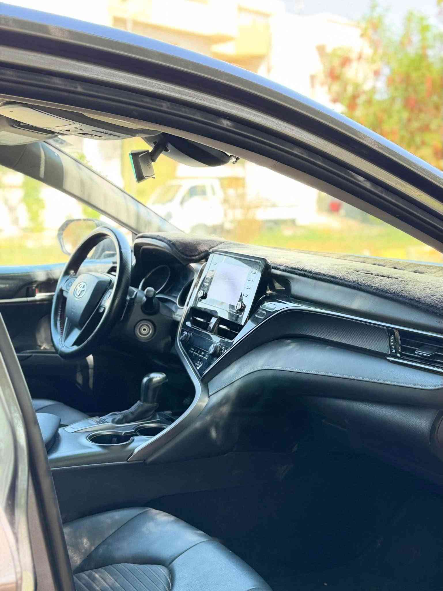 🚘 للبيع كامري 2023 SE أمريكي 🇺🇸

🔹 الموديل: كامري SE 2023
🔹 المحرك: 2.5 لتر
🔹 الكير: أوتوماتيك 8 نمر
🔹 الوقود: بنزين
🔹 الممشى: 81 كيلو متر 
🔹 اللون: نفطي 
🔹 الكشنات: جلد
🔹 الكاميرا الخلفية
🔹 حساسات توقف
🔹 حساس خطوط + تحذير مغادرة المسار
🔹 مثبت سرعة
🔹 مثبت سرعة تكيفي
🔹 مستشعر وقوف
🔹 نظام فرملة الطوارئ
🔹 تحذير من الاصطدام الأمامي
🔹 نظام أندرويد أوتو
🔹 شاشة
🔹 مراقبة النقطة العمياء
🔹 مقاعد كهربائية
🔹 قفل مركزي للأبواب
🔹 مصابيح زينون أمامية
🔹 عرض المعلومات على الزجاج الأمامي
🔹 أبل كار بلاي
🔹 التحكم الإلكتروني في الثبات

🛠️ الضرر: فوك رقم بصندوك شوية صبغ فقط 
✅ السيارة ما بيها أي نقص.

💰 السعر: 225 وبيها مجال 

📍 المكان: كركوك 
📞 للتواصل: *********** كركوك, العراق
