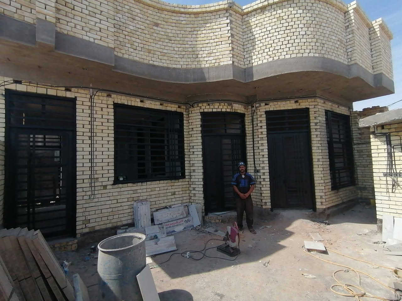 مصطفى الحداد • حدادة • عفك