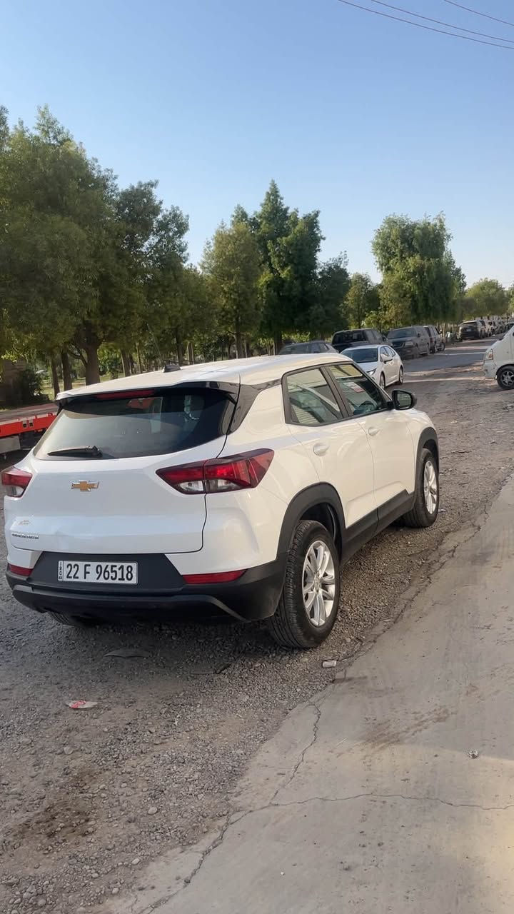 للبيع موديل 24 ماشيه 40 الف كيلو فقط رقم اربيل هزه فحص سنويه جديد حادث بابين فقط مواصفات Lsمحرك 3 سلندر سعر 130$ ومجال مكان اربيل واتساب ***********اربيل
