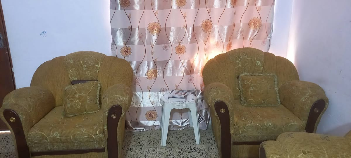 تخم كامل مستعمل للاستفسار الاتصال على هذا الرقم ***********
