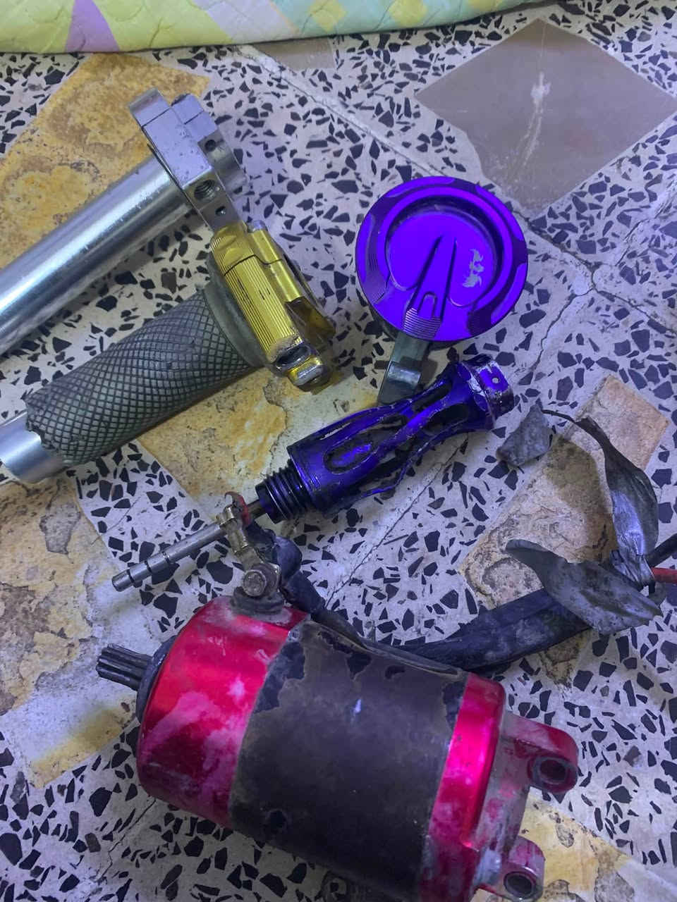 سلام عليكم غراض تزويد سكنس سلف رياضي اصلي دبلات كرزي قبضات سكليتر اصلي قبق بانزين اصلي سستم كامل شغل أبيعهن شلعه 100 قفل ماكو هيج سعر بس مستعجل وكلا عل فحص مكاني بغداد مدينه أصدر اكو توصيل ويا توصيل كلهن 105 ي محفضه رقمي ***********
