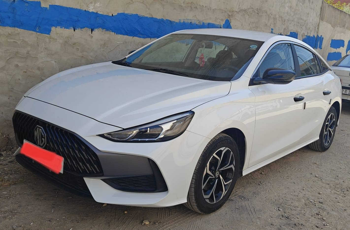 ام جي موديل 2025  GT للبيع  رقم دهوك

السيارة بحالة الوكالة ومعتني بيهة حيل والله وحيل حلوة شرط جلخ ما بيهة
فول مواصفات فقط كير عادي ،  تشغيل بصمة ، باب بصمة شاشة كاربلاي ، جي بي اس ، كامرة ، حساس ، بريك اوتو هولد ، لايت عدسة زينون و ليد و اوتو ، مرايا اشارة، سترين و شاشة تحكم ، تحديد سرعة ، گير و مكنة و كهربائيات كل شرط كفالة عامه سيارة ماشيه 10 الف فقط 
السعر 100 وبيهة مجال    مكانها الموصل
للاتصال ***********
