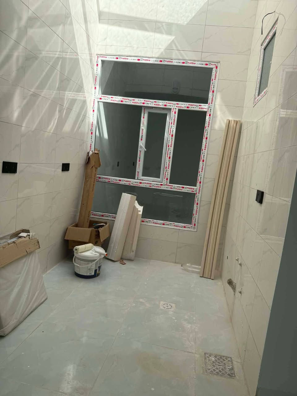 سه رتا به ناوى خوداى گه وره و ميهربان
سلاو كريارانى به ريز ئه م 2خانومان لايه بوفروشتن سفره مالى تينچوه كامل خه ده مات فرعى 12مترييه به ديزاينيكى زورجوان و سه رده ميانه دروست كراوه ناونيشان كركوك بنجاعلى نزيك جامع على زه نگه نه بوزانينى زياترپه يوندى كن به م ژمارانه ى لأى خواره وه ***********

***********مكتب شالاو زه نگه نه
