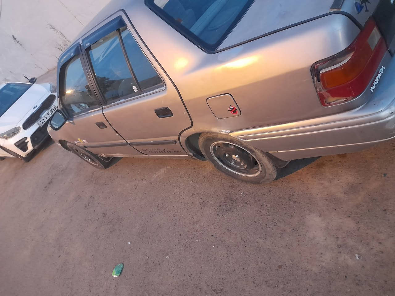 السلام عليكم هونداي اكسله موديل 93 بسمي لا ضربه ولا تبديل رقم بغداد محرك مجفت عام صار 5ايام بس يردله تفيلس داخل السيارة نطيف كير اتو ماتيك نوزل 
لغد شواصي حوض كفاله بدون اي خياس 
السعر 28$ وبيه مجال حك الجيه
مكان السيارة التاجي سبع البور
***********
