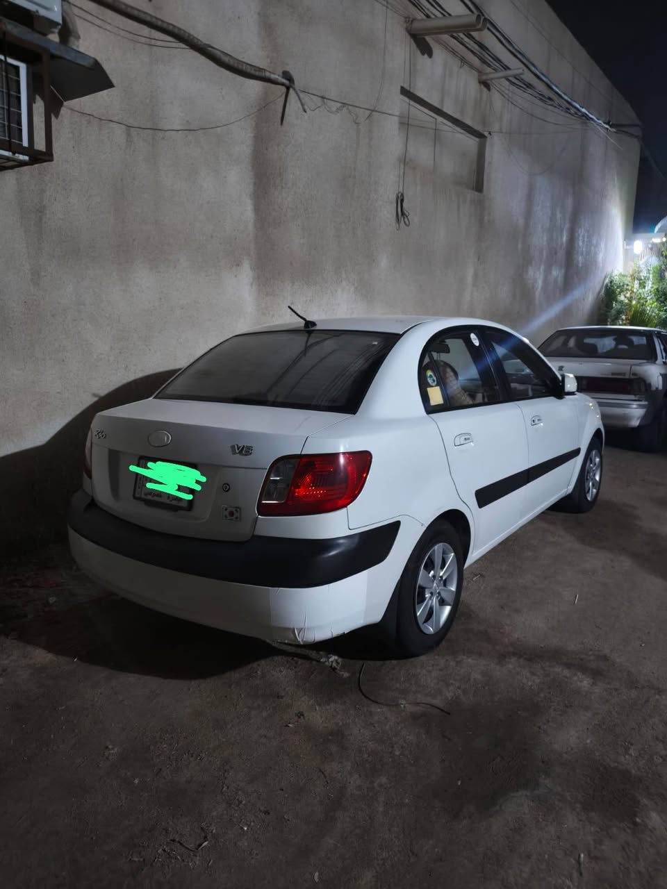 سلام عليكم.
كيا ريو 2009

بيها صبغ مدكر خلفي وباب اثر شخوط
محرك 1600

رقم بصرة باسمي سنويه ل27 تحويل ثاني يوم

كير ومحرك وتبريد وحداده كفاله

طخم تايرات جدد 

سيارة نضيفه وحلوه وجاهزه 

شاشه كامرة خلفيه

سعر 87$ وبيها مجال

مكاني بصرة

للاستفسار ***********
