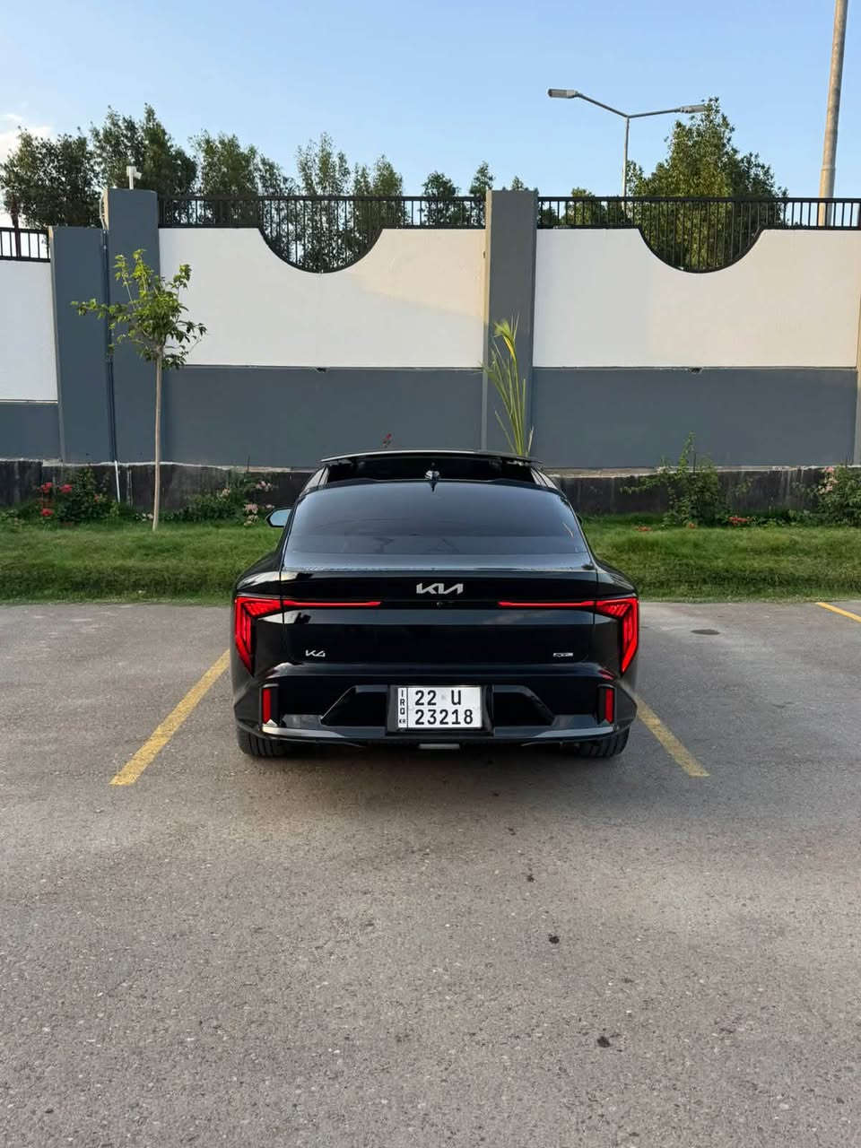 كيا K4 2025 فوووول جيتي لاين فتحه
لون اسود
 ماشيه 18 ميل  
محرك : 2000 دوش
1_بصمة.  
2_تشغيل عن بعد 
3_ بصمة ابواب 
4_ بصمة جنطه 
5_شاشه متصل حجم كبير 
6_فول قيادة ذاتيه مع تحديد مسار 
7_فول تحكم ستيرن 
8_تبريد متصل مع شاشه لمس 
9_منافذ شحن خلفية 
10_سايد بريك كهربائي 
11_مانع انزلاق 
12_نقط عمياء 
13 _ تحكم وضعيات قياده
14_رادار امامي وخلفي وجانبي 
15_فول حساسات توقف ذاتي 
16_لد امامي مع عدسات زنون
17_لد خلفي 
18_شحن واير لس 
19_كامره خلفية دقه hd 
20_ويل كب الجبير 
مرقم اربيل باسمي تحويل ثاني يوم
حادث السياره البنيد فقط 
باقي سياره كفاله عامه 
عنوان :بغداد الكاظمية
استفسار متوفر واتساب :***********
