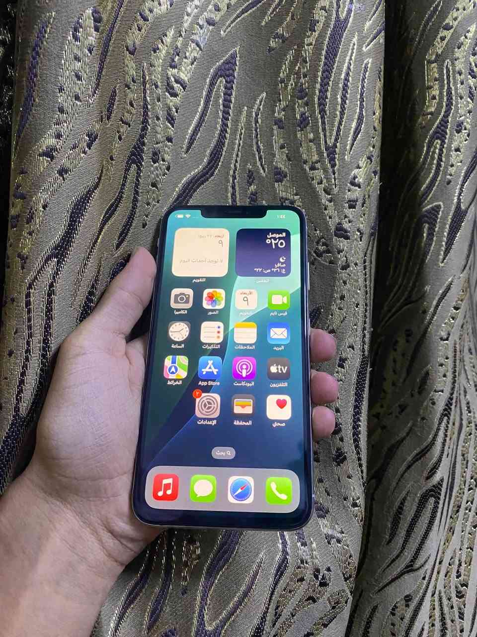 للبيع ايفون اكس ماكس 

ذاكره 256 
بطاريه 100 
الجهاز فقط مبدل بطاريه الباقي شرط 
فيس ايدي متوقف 
سعر190 وبي مجال قليل 
متواجد خاص وواتساب واتصال ***********
