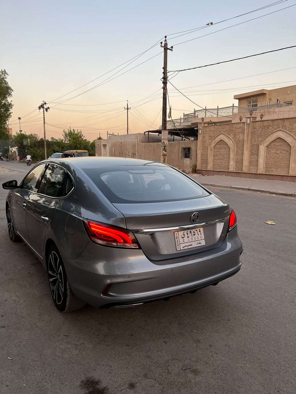 MG6 Trophy 2022

* محرك 1.5 Turbo
* گير 7 سرعات DCT
* دفع أمامي
* فول مواصفات أعلى فئة
* داخلية جلد
* شاشة وسطية + شاشة معلومات
* كاميرا وحساسات خلفية
* مثبت سرعة
* أنظمة ABS + ESP + TCS
* ماشية: 32,000 كم فقط
* بدون صبغ وبدون حوادث مكفولة 
* نظيفة جداً جداً
* داخل ضمان الوكالة
* رقم بغداد بإسمي // عنواني بغداد  
* للتواصل واتساب ***********
