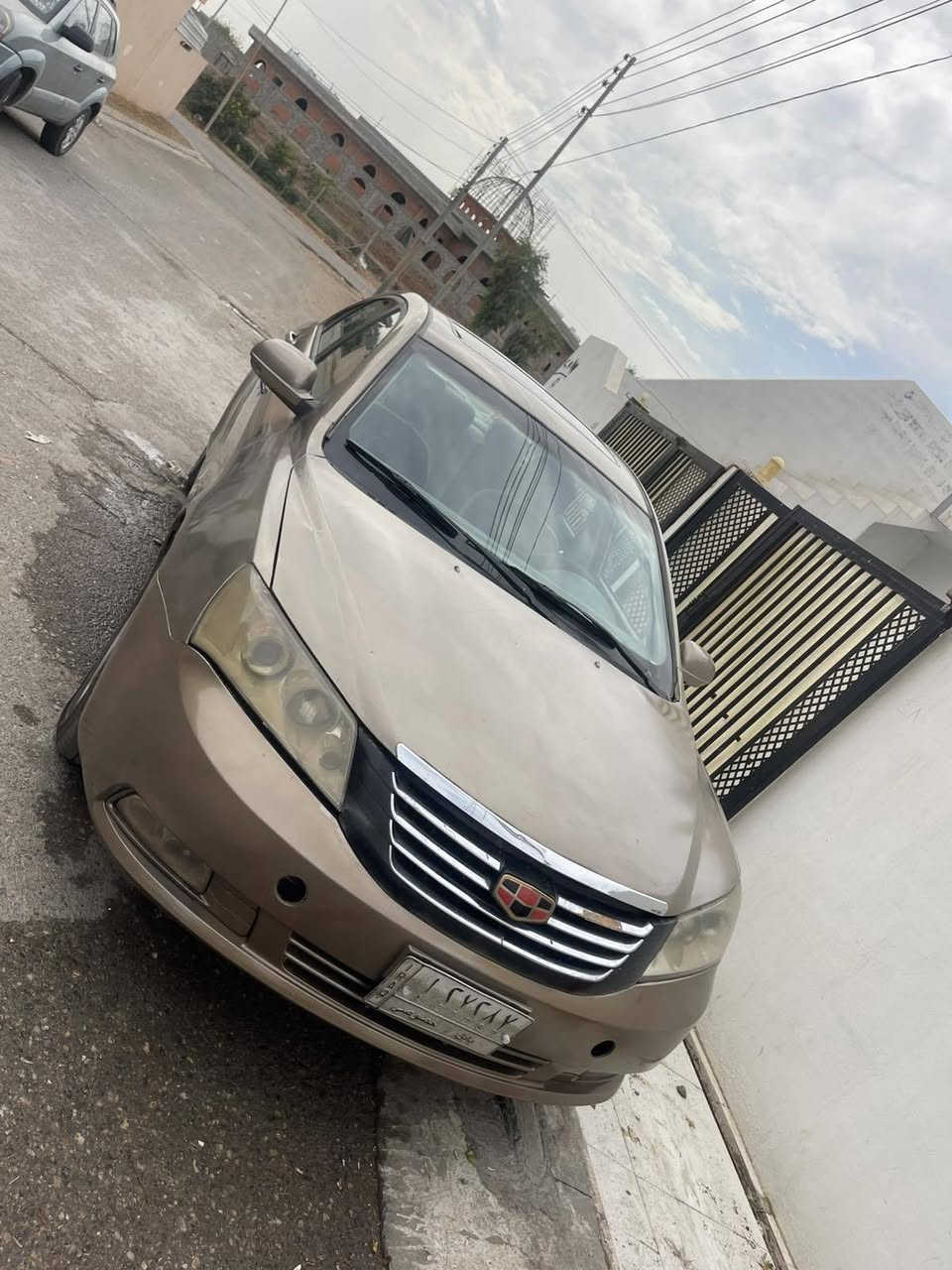 جيلي امجراند • ٢٠١٢ • اوتوماتيك