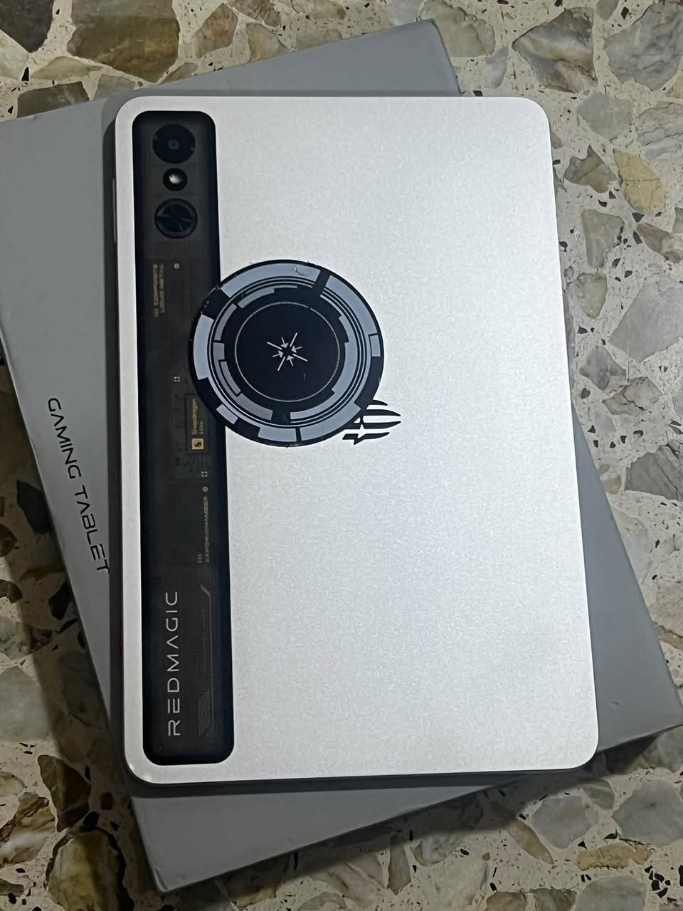ريد ماجك. 256  نضافه 99 كامل ملحقات 850 مجال بصيط *********** ماعندي توصيل بغداد شعب

نص مكتوب في الصور:
- حالة البطارية إذا استبدل المستخدمون البطارية بأنفسهم، فقد لا تعمل شاشة حالة البطارية بشكل صحيح. يوصى بالاتصال بمركز خدمة ما بعد البيع المحلي للحصول على المساعدة. الصحة 97% حالة البطارية الحالية جيدة تاريخ الإنتاج 2025-09-27 تاريخ أول استخدام 2025-12-29 عدد دورات الشحن والتفريغ 174