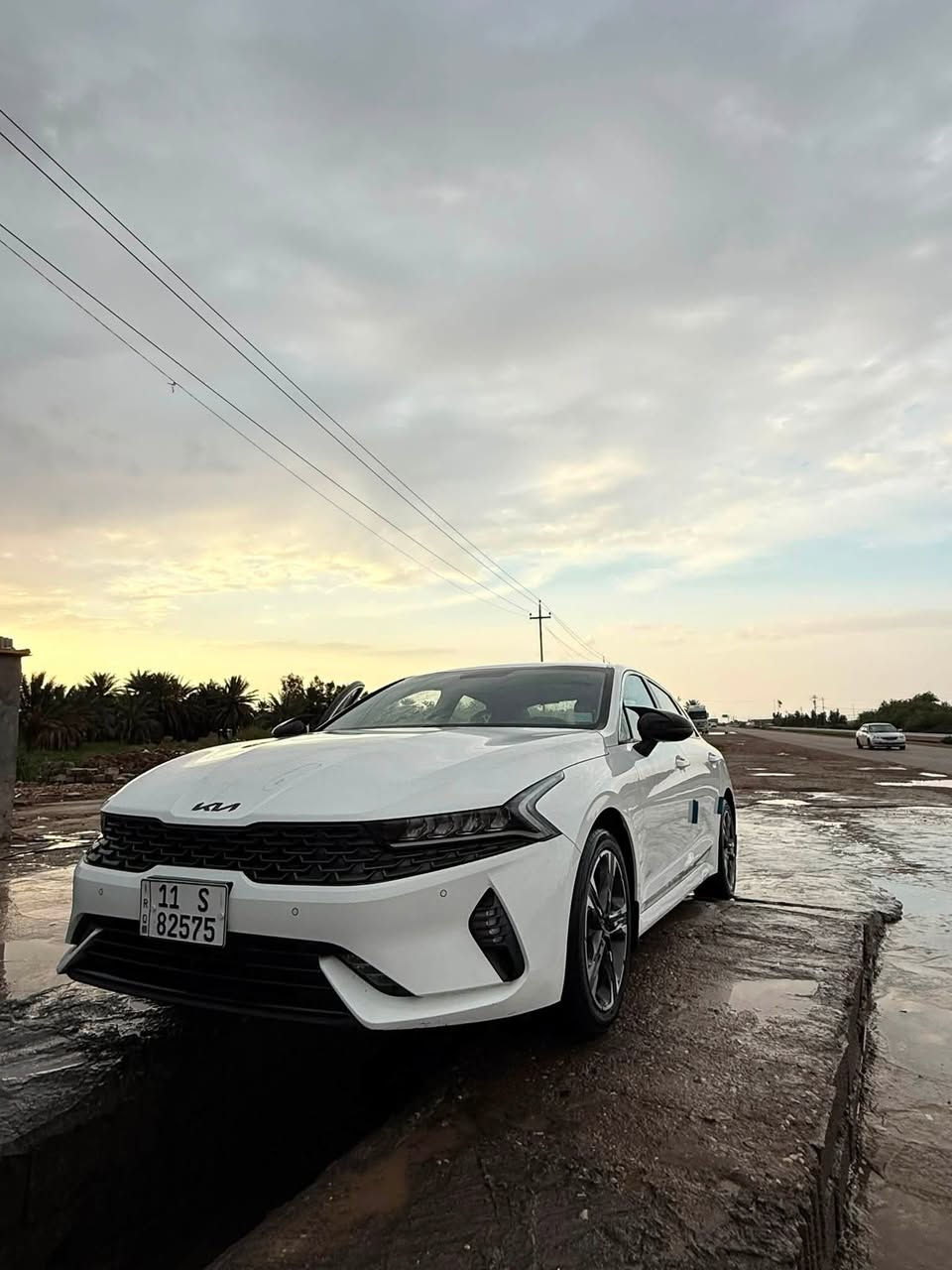 🚘 للبيع: كيا K5 موديل 2022 خليجي
✨ المواصفات:

* محرك 2.0 لتر
* تحكم بالمقود (ستيرنج كنترول)
* دش المرغوب
* مرايا ترحيب
* شاشة تدعم CarPlay
* سونار مرفق بالصور
* كفالة على المحرك والكير
* الممشى: 100,000 كم
* مواصفات خليجية
* تشغيل بصمة (بصمة تشغيل عن بعد )
* دخول ذكي (سمارت كي)
* مثبت سرعة
* حساسات أمامية وخلفية
* كاميرا خلفية
* جنوط وكالة
* نظام أوتوماتيك

📞 للمزيد من التفاصيل والاستفسار:
***********
