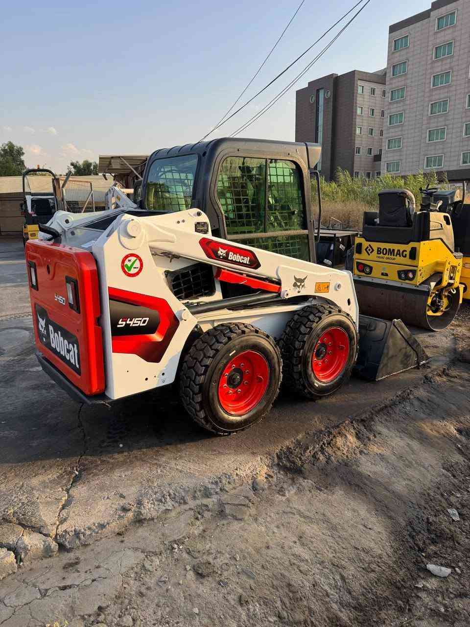 شفل بوبکات للبیع  حجم  s450   مودیل  2014  اصولی رقم سنویە تحویل مباشر  شفل تبرید  مکفول کفالە عامە  سعر  225$ورقە  مابی مجال  مکان اربیل  ***********   واتساب
