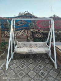 مرجوحة • للبيع
