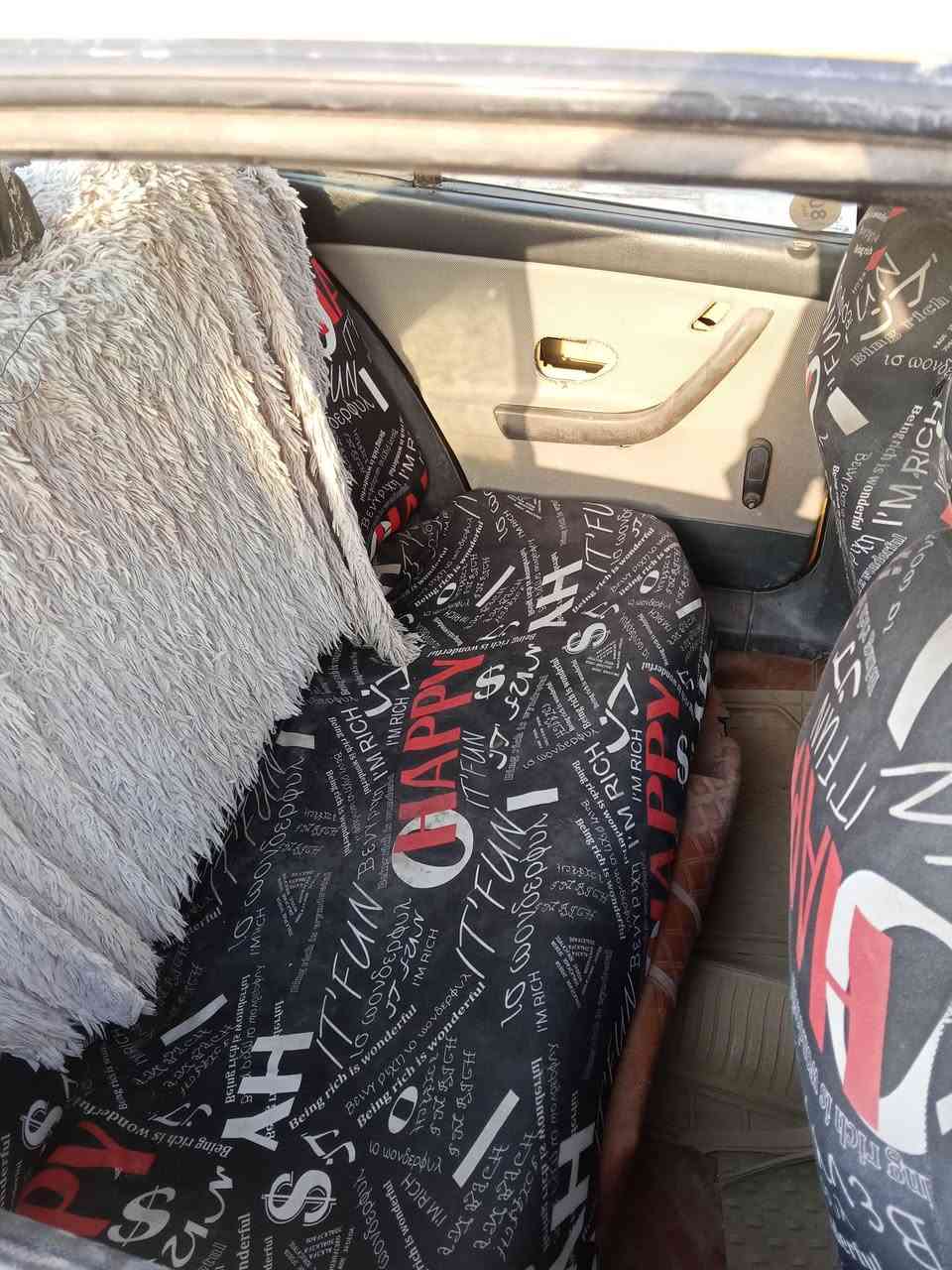 سمند للبيع شغاله عوزهه بس باتري مطلوبه هئيه وغرامات ع المشتري بيها خياسات قليله 

السعر 10. 

الاتصال ***********
