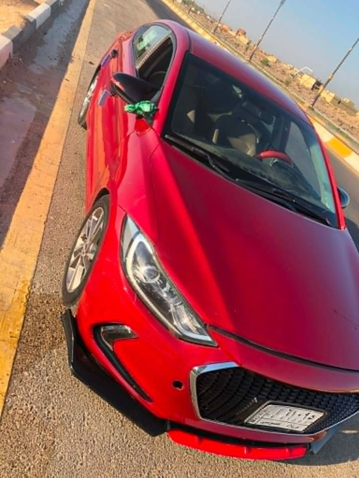 السلام عليكم بيع فقط 

وارد امريكي 18 بدون داخل 

رقم كربلاء مشروع وطني 

نص مواصفات

3 وضعيات قيادة

محرك 2000 دوش مامفتوح

كير ايتي مامفتوح 

باتري جديد

نظيفة كلش بيهه قطع صبغ ابيع احزام  تحويل او وكالة 

مكلف بلنشر 98 وبيهه مجال بسيط واتساب ***********‬‏
