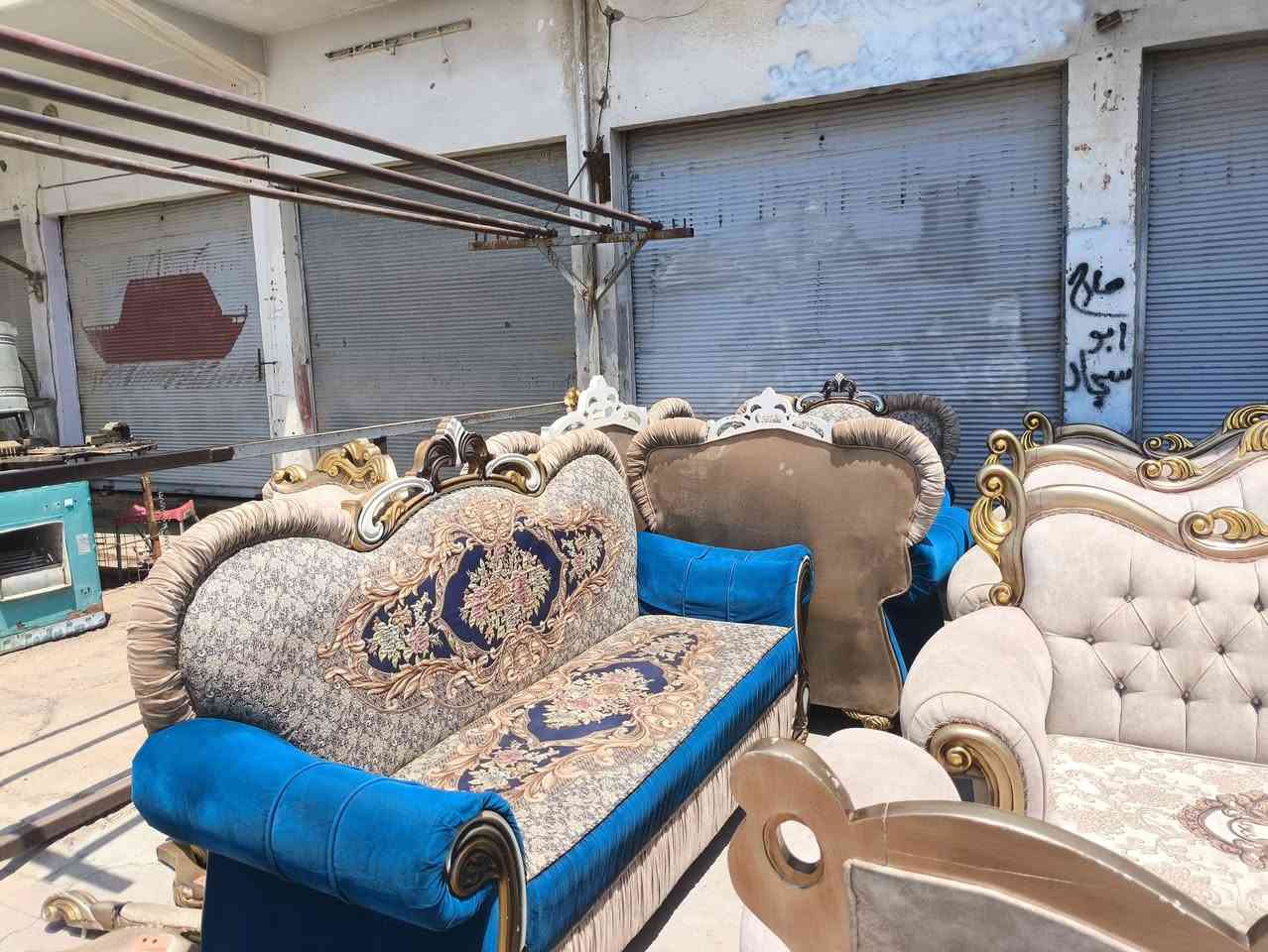 خدمات ابو سجاد للغسل جميع المفروشات المنزليه سعر المتر 1500وتوصيل مجانا وغسل الطقم القنفات غسل درجه اولئ الموقع حي العسكري من قرب من ابو ناظم الكبيسي شارع جيش الشعبي 
ارقام الاتصال ***********
***********
واتساب واتصال***********
