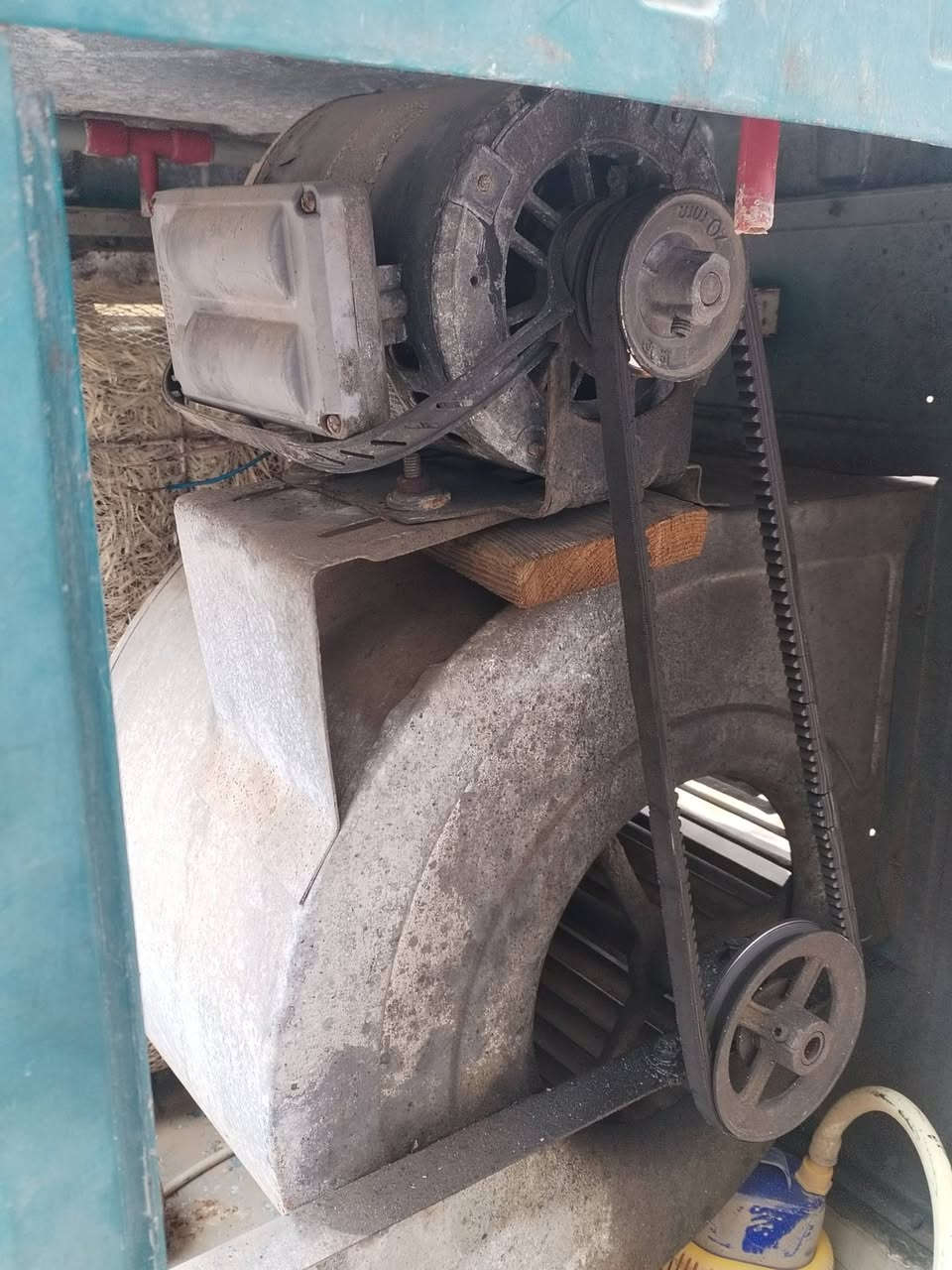 مبرده حجم واحد ونص شغاله كامل ماطورها كبير ابو حركتين سعر 45 قفلها مكان جانب الايمن
***********
***********
