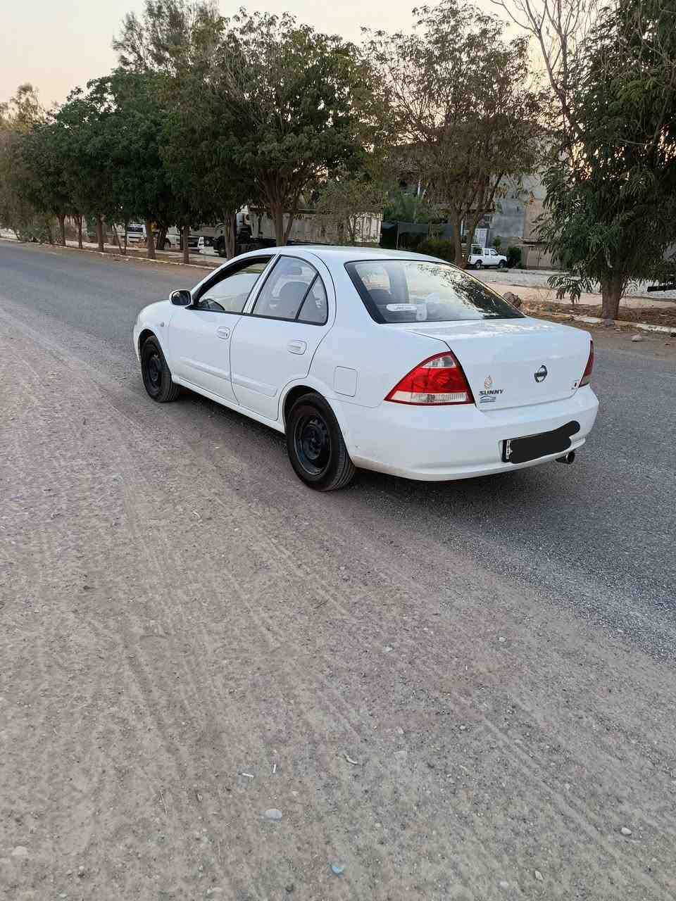 سڵاو سەنی کۆری مۆدێل 2011 گێڕعادی سۆنەریم داناوە تابەڵێی پاکوجوانە نوقسانی نیە جوارتایەی لۆک تازەبەسراوە مەکینەی ئەسپانەی بەرنەکەوتە لۆکە تەبریتی ئەت ڕجێنێ ماڵی دۆستە لەکەلارم سعری 89گڵاو مەجالێکی برایانە***********  ئەدمین گیان وەریگرە
