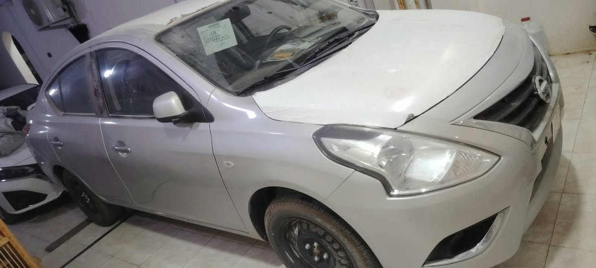 السلام عليكم 
سني هندي للبيع موديل ٢٠٢٥ لون سلفر زيرو ١٠٠ كيلو فقط رقم بغداد  تحويل مباشر 
للاتصال ***********

