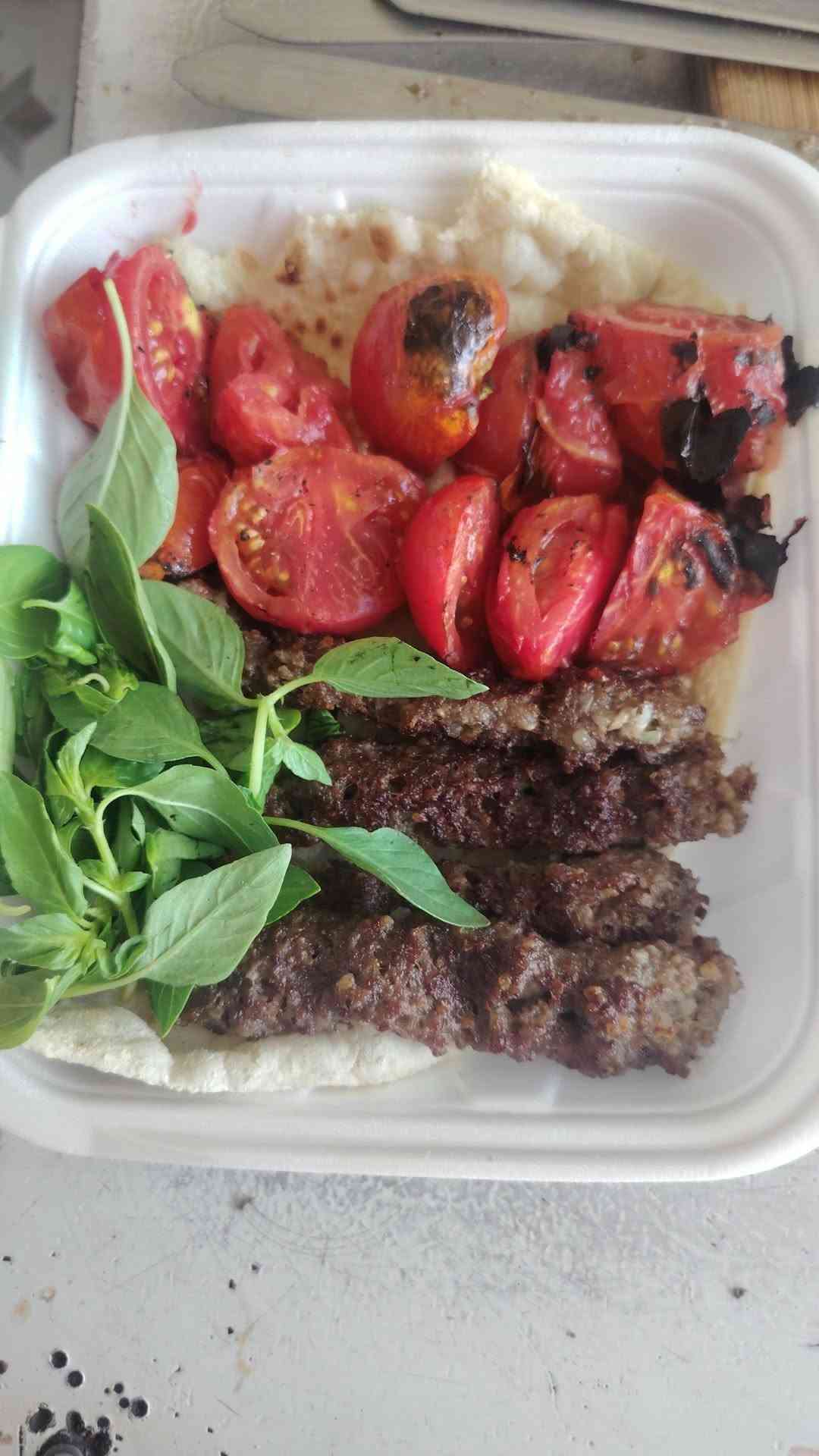 بسم الله وعلى بركة الله.

نقدم لكم اشهى اطباق الكباب العراقي بطعم أصيل وجودة عالية
وخدمة تليق بذوقكم الراقي
كباب لحم
كباب دجاج
تكة لحم
معلاگ
زورونا وخلو الحكم الكم 

العنوان المهناويه قرب كراج الشاميه

#ومتوفر_خدمة_توصيل

***********
***********
متوفر واتساب

 ابو حسين الجنابي
علي صأٱلح
