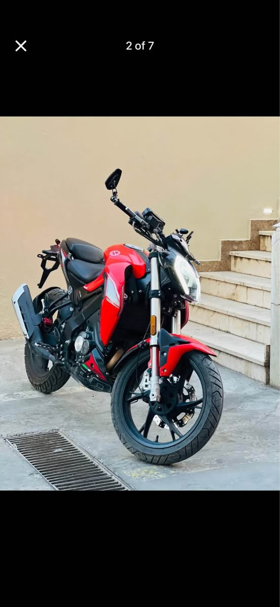 benelli 180s 2024 رەقەم و سەنەوی
مانتۆرەکە تا بلێی خاوێنە بێ مەسرەف 
رۆنی تازەیە تایەی نوێیە تا بلێی بەقوەتە 

کۆتا خێرایی 140+
ئەیبیئێس
٤٠٠ هەزار خرامەی لەسەرە
*********** أربيل, العراق

نص مكتوب في الصور:
- 2 of 7