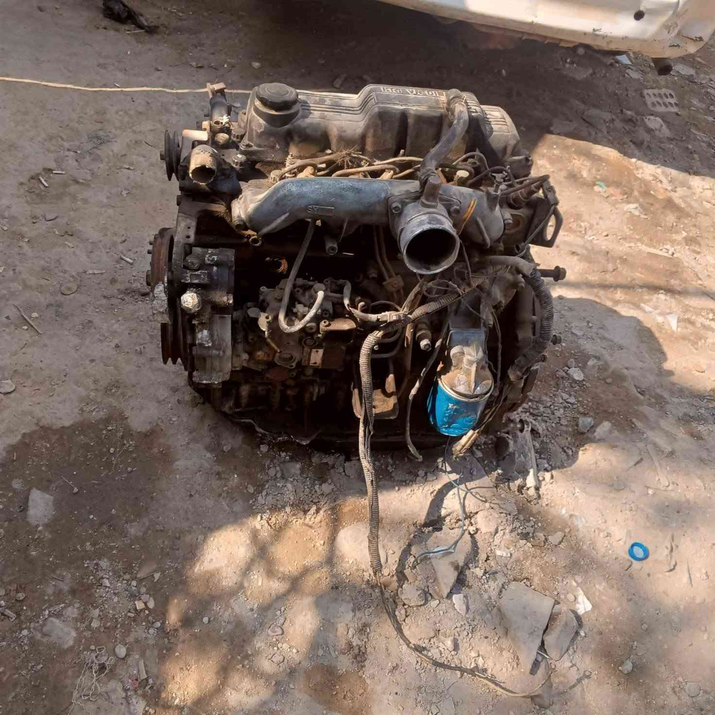 مكينه كامله هيه وتفرعاته ولكير مكفولات كفاله عامه السعر مليون 300 وبيه مجال العنوان بغداد لأمين ثانية رقم ***********
