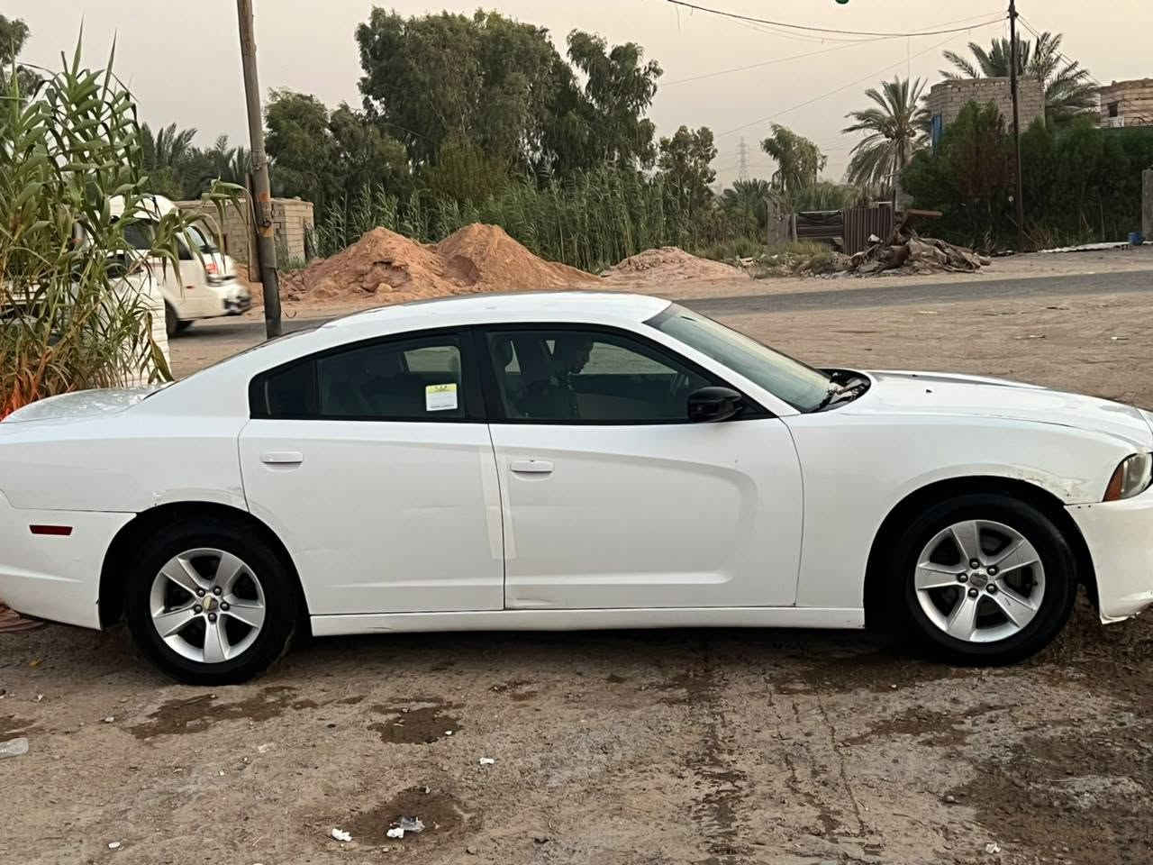 سلام عليكم سياره جارجر 14 فول سياره بصمه ادوات ارقام وسنويه طبق لصل سياره جاهزه مكينته توني شاده صاره سبوع وصل ملتها موجود تبريد ثلج سياره حلوه ونضيفه كصه قماره فقط فقط وشراي بي خير ويدلل ***********  سعر 60 مكاني بابل القاسم مكاتبه تمشي بيها وين ميعجبك
