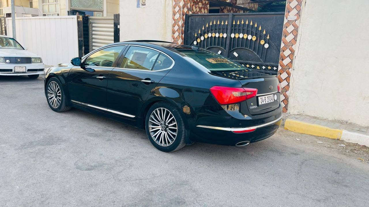 السلام عليكم
للبيع...

 كيا كادينزا خليجي داخل قرميدي مكلي vip

الموديل: 2014 رقم دهوك 

وارد خليجي

السيارة فول ١/١ 

المواصفات✅

-بانوراما 

-تشغيل بصمة مع بصمة الابواب الامامية

-نظام ترحيب

-انارة بالمرايات والابواب الامامية

-كاميرا وحساسات خلفية رادرات 

-بردة خلفية متحركة

-كشنات كهربائية جلد تدفئة وتبريد   

-لوحة تحكم بالكشن الخلفي + تدفئة كشنات

-لد امامي وخلفي

-تحكم كامل بالستيرن

-شفتات ستيرن 

-نظام ترحيب 

-نظام صوتي infinty

-مري شفط مع الاشاير

-مرايات قلاب ويه R

وباقي مواصفات الكادينزا معروفه 

محرك /V6 

السيارة // صبغ هلال جاملغ الخلفي بدون دواخل    وماناقصها شي السعر135 $وبيها مجال بسيط 
يرهم مراوس او نقد
مكان //الرمادي التأميم 

الشراي تصل ***********
