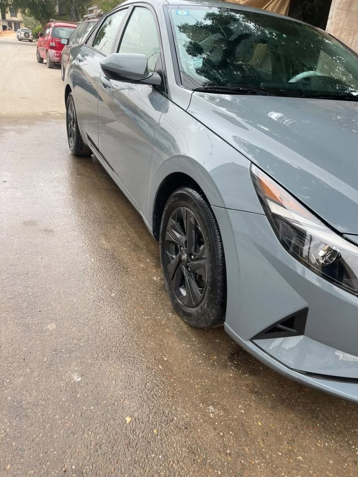 مكلف بالنشر النترا هايبرد موديل 23 وارد امريكي فئه بلو ماشيه 40 ميل كلهه ليبل واحد بدوان ايرباك حادثهه قطعه صبغ وحده قبق جنطه للمراوس بموديل اقل مع الفرق النترا فورتي توسان سبورتج حتى لون اسود عادي وربي يرزق الجميع عنواني الدوره ***********
