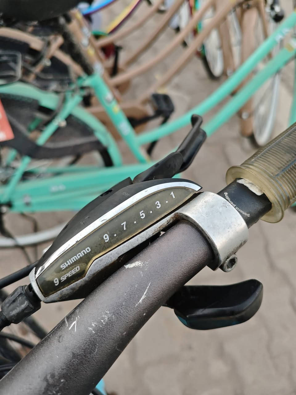 سلام عليكم
متوفر دراجه TREK FX3 لون مميز 💎

سستم SHIMANO ALIVIO 9×3✅

صينيه وذراعات FSA 💯

ماشه كاربون ☑️

وياله BONTRAGER TLR 💯

تايرات BONTRAGER☀

ركبه BONTRAGER🚴‍♂️

ستيرن BONTRAGER🔵

مقعد BONTRAGER 🎖

بوري سرج BONTRAGER🚴‍♂️

دراجه باله غير مستخدمه بالعراق بعدهي على وضع الوكالة

سعر 275بيها مجال بسيط💸

تفاصيل اكثر خاص 

متوفر توصيل جميع المحافظات 
*********** واتساب 📞
