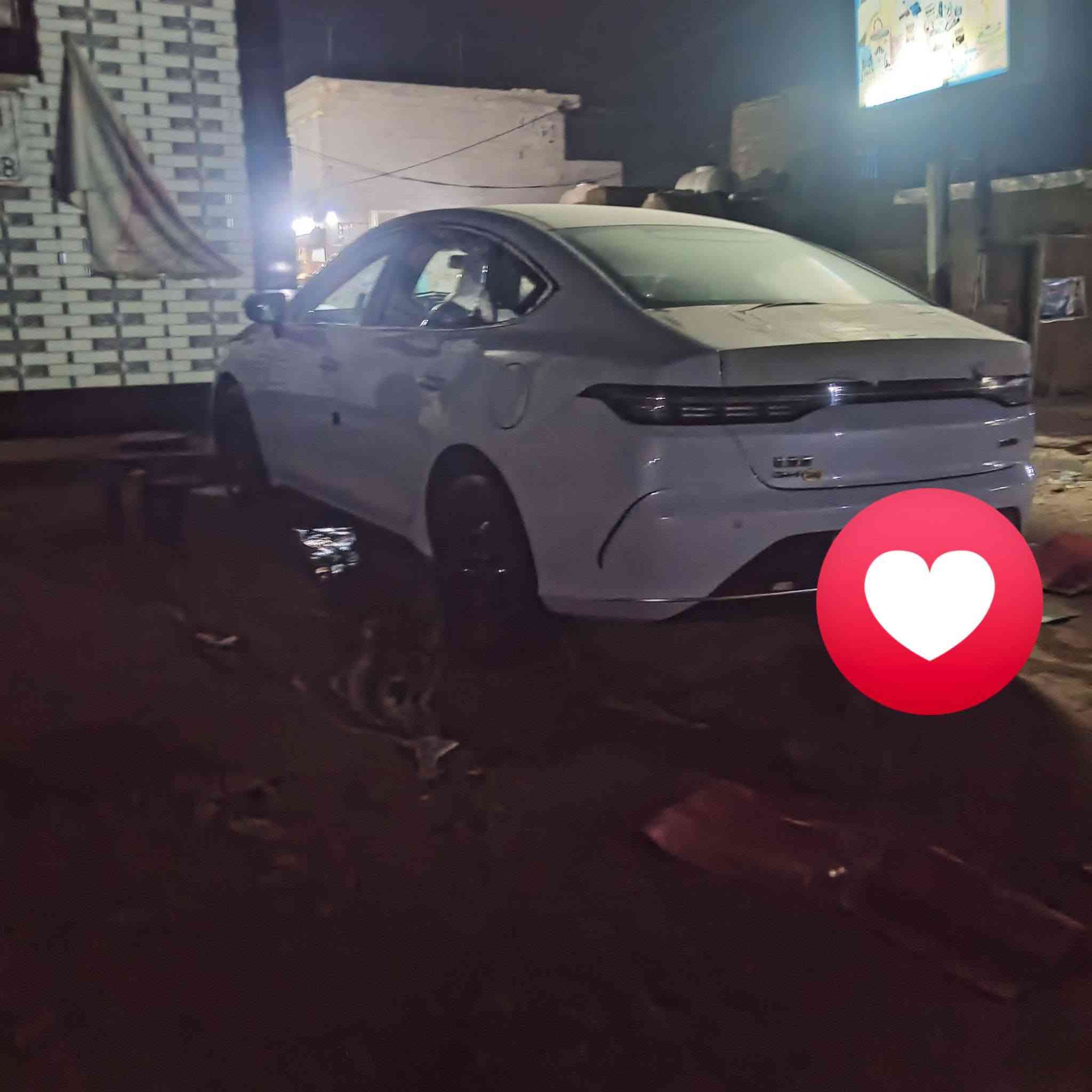 دست رويل للبيع
سياره خير من الله 
ماشية قليل 
بل قصد مقدمه 60 بشهر 4 
لسكنت بغداد فقط رقم الهاتف 
*********** متواجد واتساب
