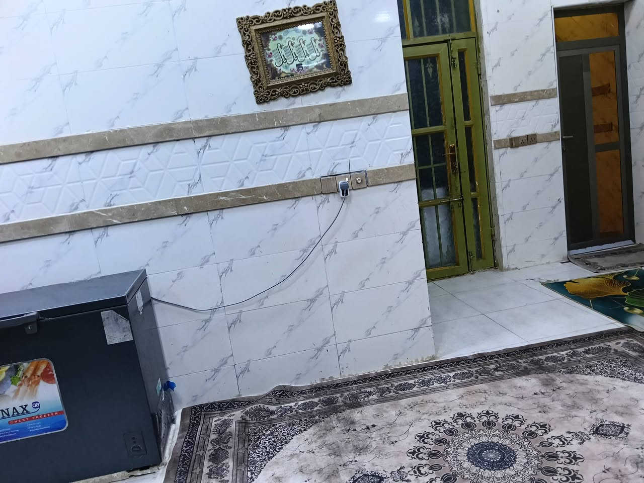 السلام عليكم دار للبيع 100 متر طابق واحد جديد سند 25 كافت خدمات بغداد الكمالية بستان علي كمال ***********
