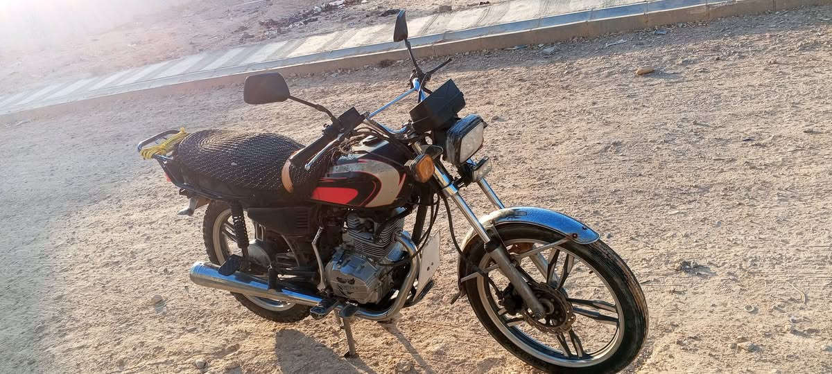 سلام عليكم 
دراجه للبيع نامي برو موديل 2020
كامله مابيها اي نقص العنوان جلولاء 
السعر 375وبي مجال الطيبين
اتصال فقط***********
