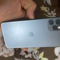 11برو ماكس جهاز يخبل بس شاشه مبدله وبطاريته 81 للبيع او مراوس بكاني بغ...