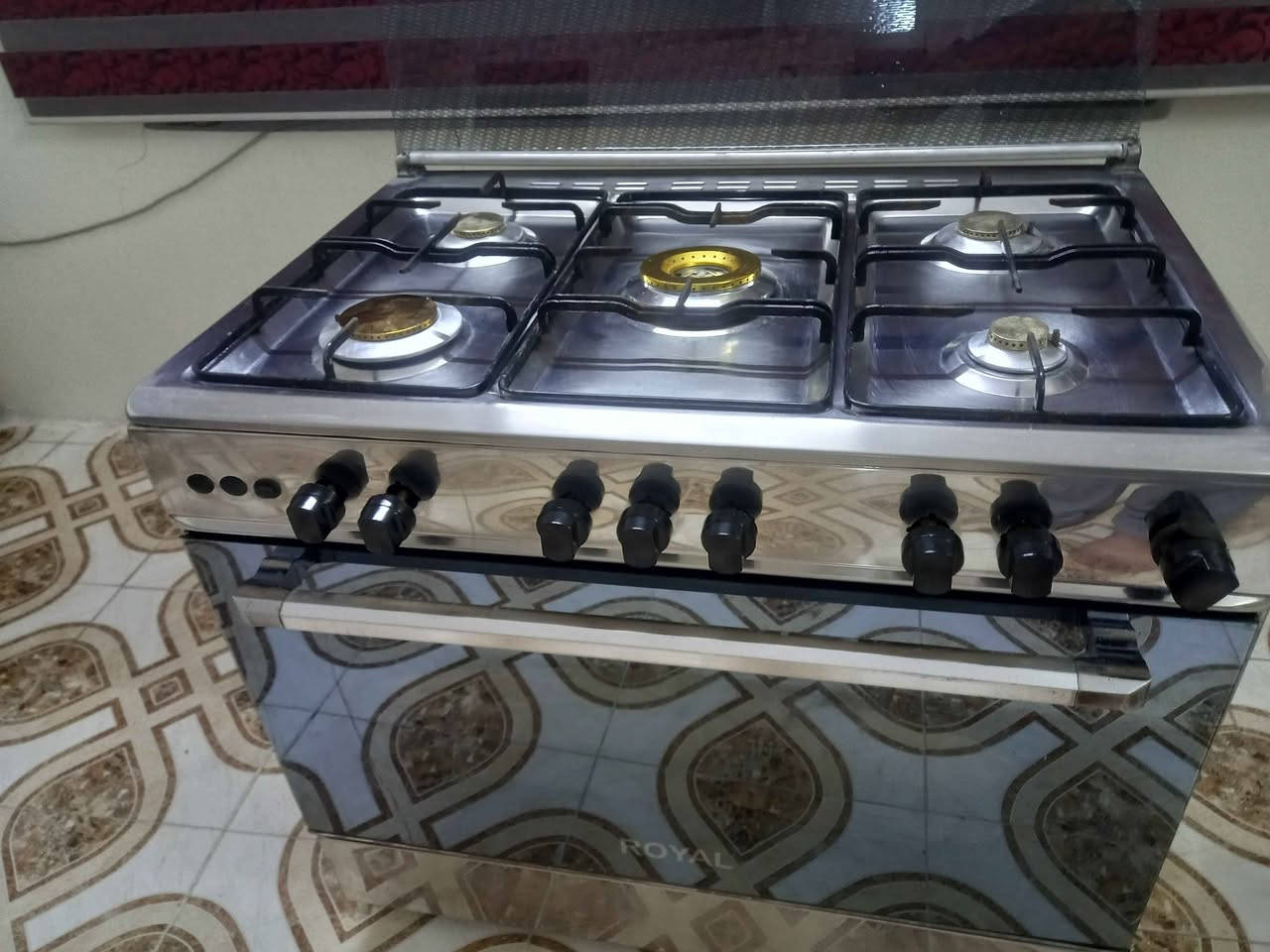 طباخ رويال مصري للبيع شرط الشغل نظام بوري الفرن خطين السعر ١٧٥ ألف العنوان موصل حي الصدام بعد السيطرة عالشارع العام طريق بعشيقه *********** *********** يوجد توصيل داخل الموصل موصل, نينوى
