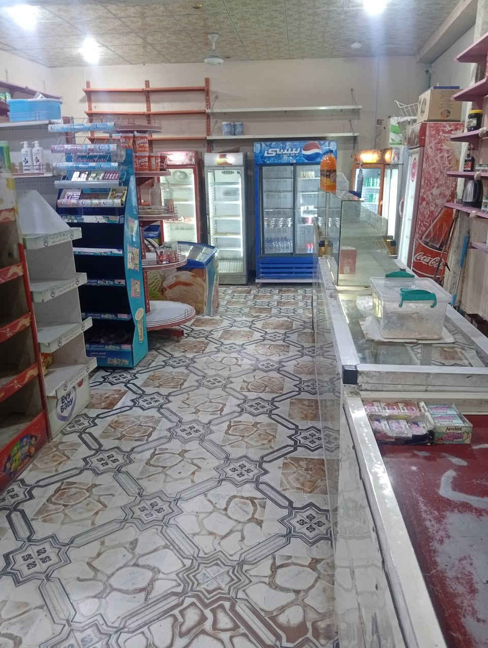 للبيع اسواق ام البنين ركن مكان العوجه مقابل شارع ابو صلاح سعر 12 وبي مجال ***********

