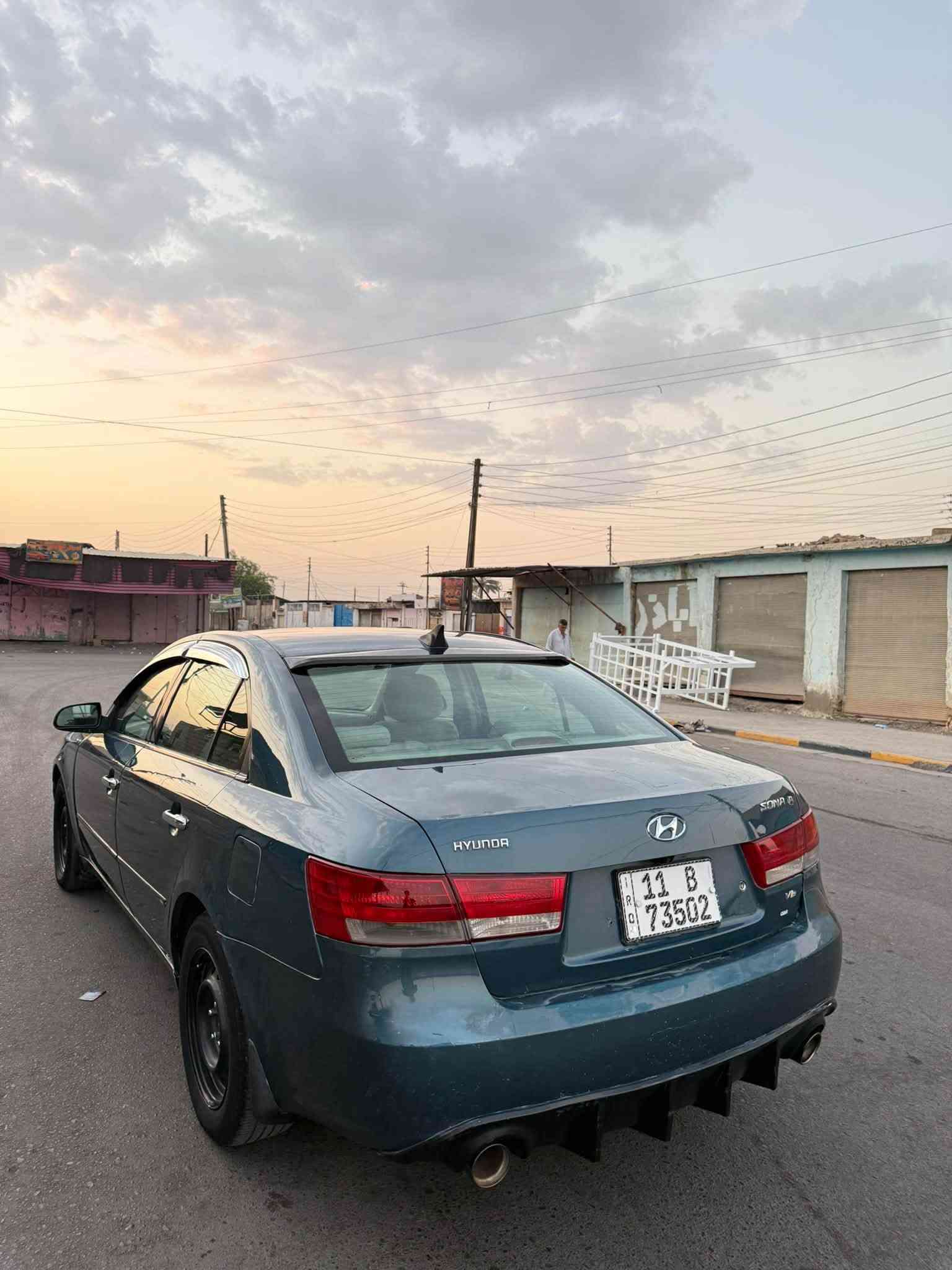السلام عليكم للبيع فقط بدون مراوس 
هونداي سوناتا 2007 محدثه 2010  وارد أمريكي فول مواصفات  رقم بغداد دولي سنويه و هزه و ارقام كله جديد شرط تحويل ثاني يوم محرك V6 حجم 3300 محرك كير خير من الله  السياره حيل ناعمه تخم تاير جديد صدر خلفي و امامي جديد باتري جديد تبريد ثلج تدفئه نار السياره بيهاا رشات بالحزام فقط اثر جراد فقط اني ابيع احزام شرط بدون قطرة دواخل  السياره جديده و مال جناي شرط ترايهاا زيرو وين ما يعجبك اطلع بيهاا 
المكان صلاح الدين 
السعر 75 وبيهاا مجال للطيبين  و اعتذر عن الاقساط و الوعده و اللي يحب تفاصيل اكثر الاتصال على الرقم 
***********
***********

