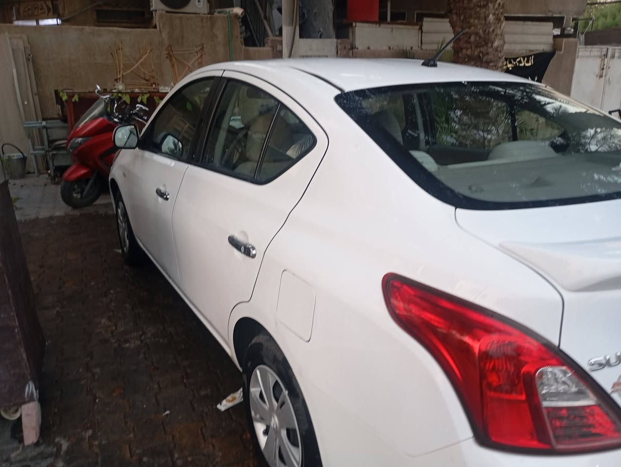 السلام عليكم نيسان هندي 2018 سونار وي الصور رصعات وخدوش بدون صبغ ماشيه 110 حقيقي المكان الشعله السعر 95 رقم بغداد انكليزي سنويه جديده بسمي للاستفسار ***********

